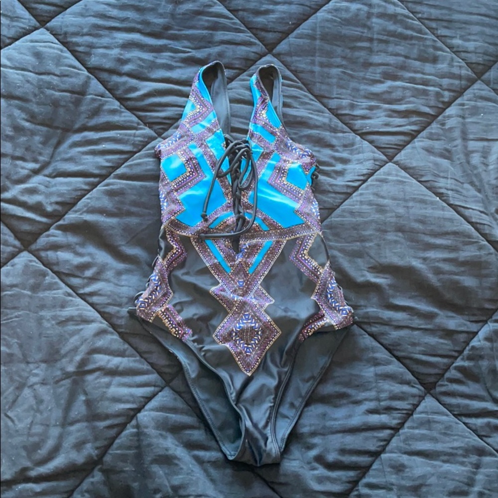 NWOT Tribal Print Swimsuit